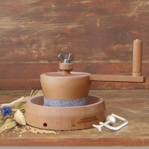 Mulino a mano macina cereali con macina in granito