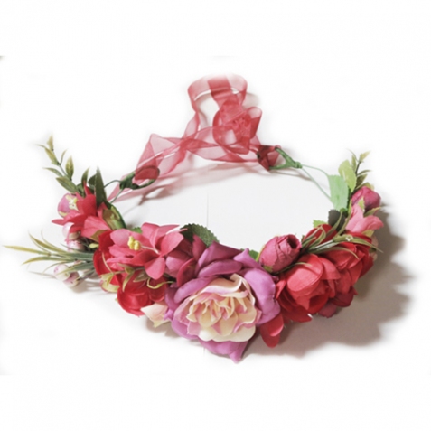 Coroncina di fiori in tessuto