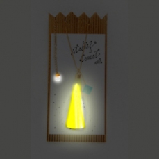 Collana con pendente luminoso al buio - Gialla
