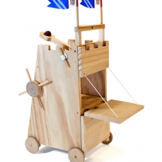 Costruisci una Torre d'assedio medioevale con catapulta