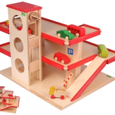 Parcheggio multipiano per le macchinine