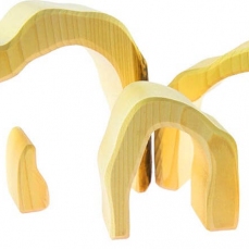 Grotta naturale in legno