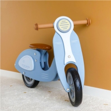 Scooter in legno azzurro