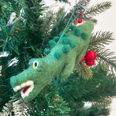 Coccodrillo in lana cotta